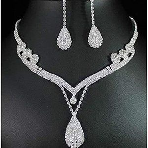 Rhinestone tear drop necklace with 2 pairs matching earrings